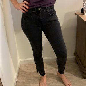 Black distressed Skinny Jeans